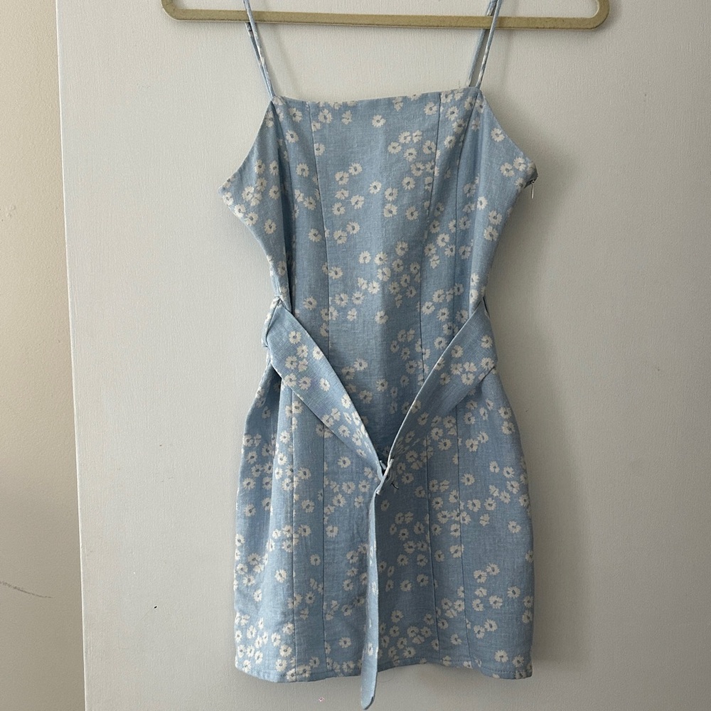 Zara Blue/White Floral Belted Mini Dress - Size Small - LIKE NEW